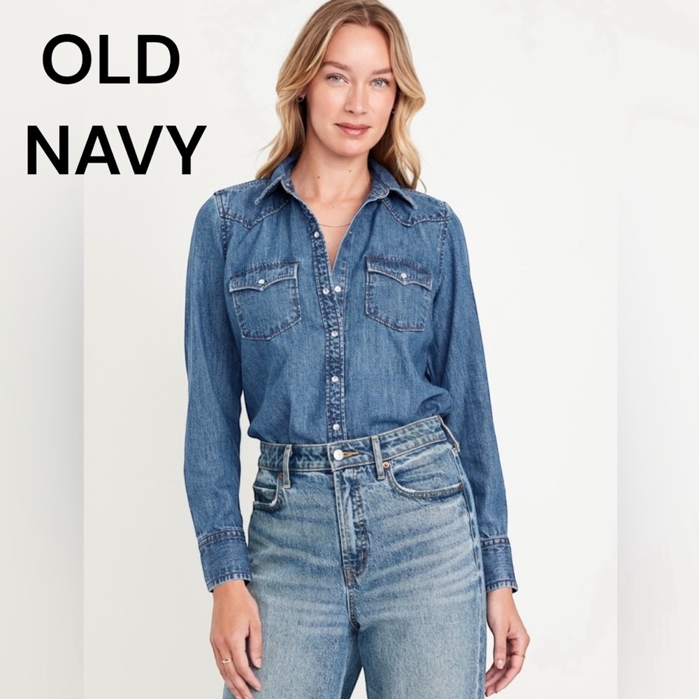 Old Navy Denim Button-Up Shirt Long Sleeves Women’s Size M